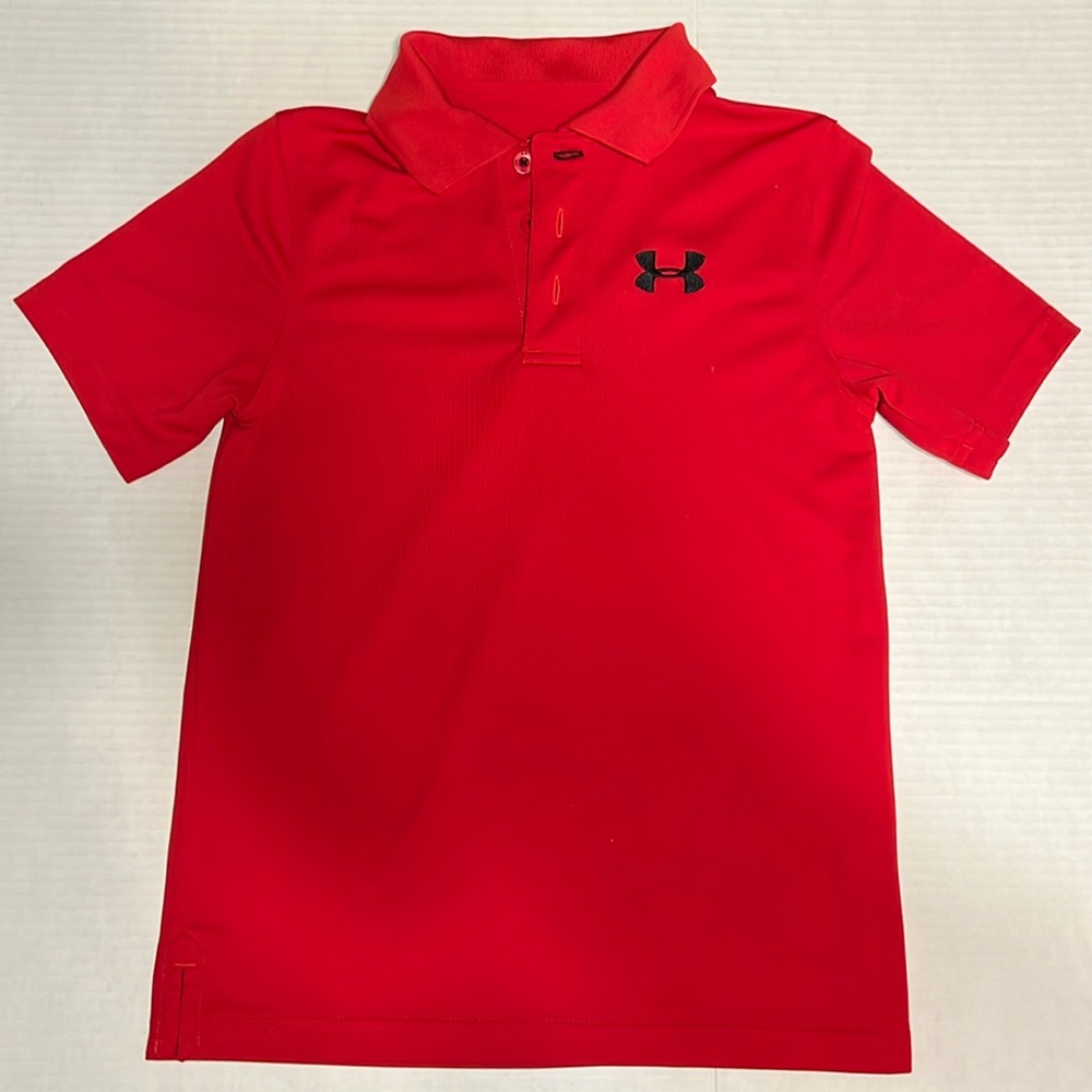 Red Under Armor top used. New shorts with tags from Children Place . Brick red M
